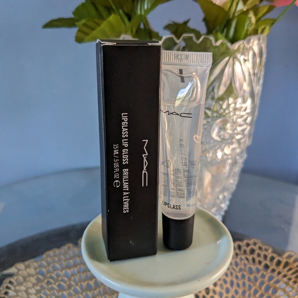 💥💥Host pick ♥️♥️Mac lip gloss